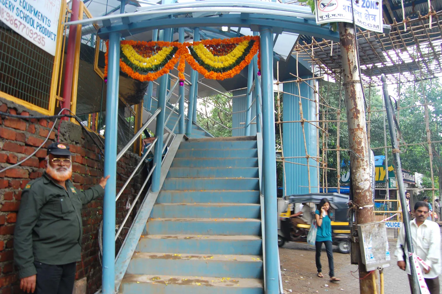 Vile Parle Skywalk 2